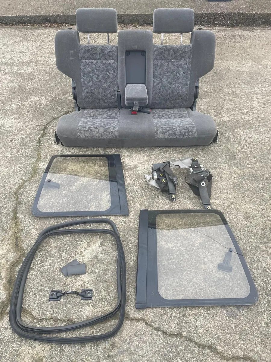 Isuzu trooper rear seats - Image 1