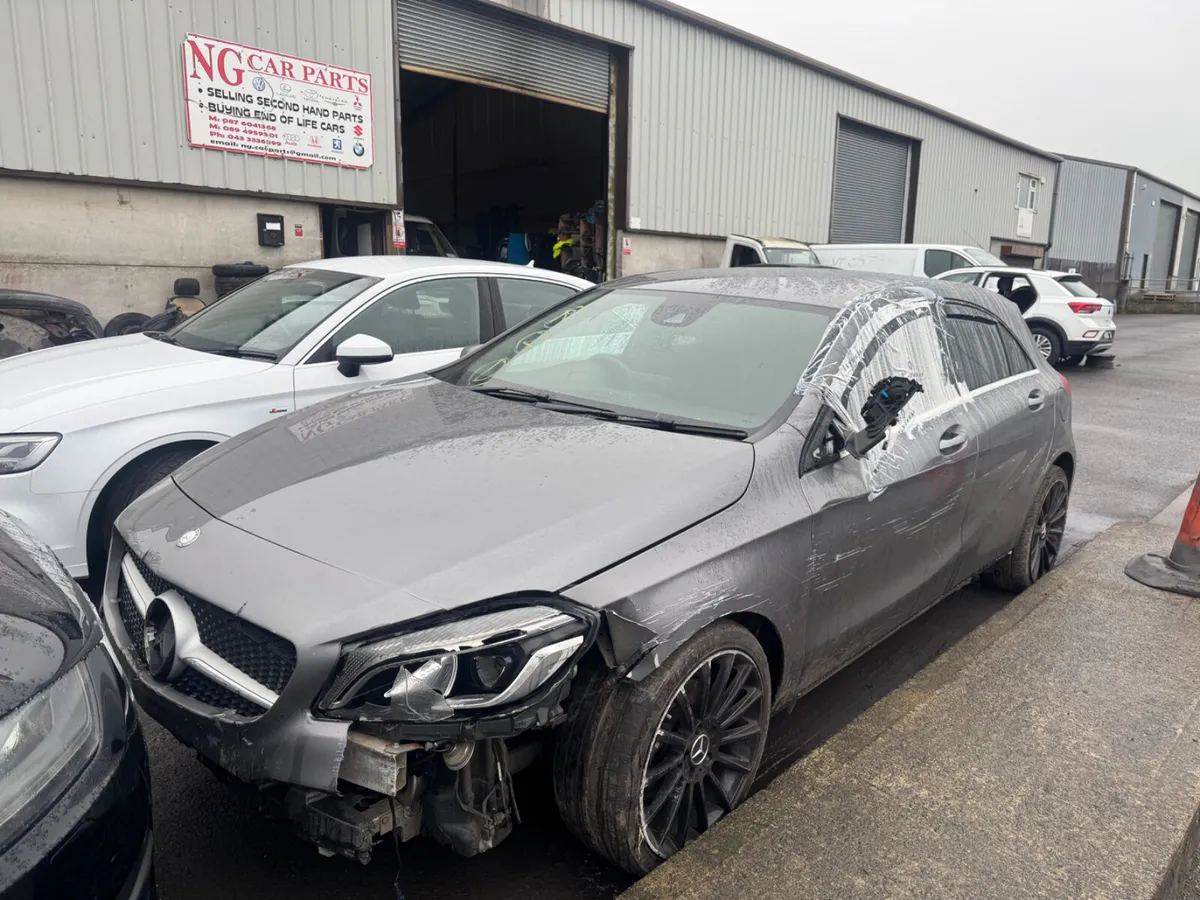 2015 MERCEDES BENZ A180d AMG Line PARTS / BREAKING - Image 3