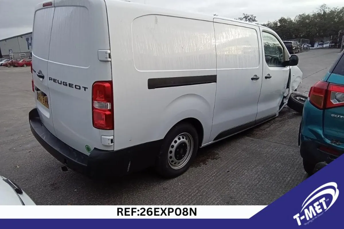 2025 PEUGEOT EXPERT BREAKING FOR PARTS - Image 1