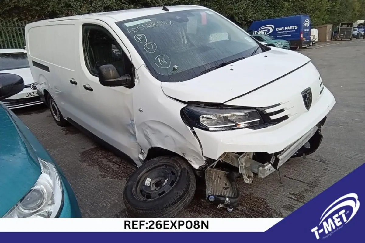 2025 PEUGEOT EXPERT BREAKING FOR PARTS - Image 4