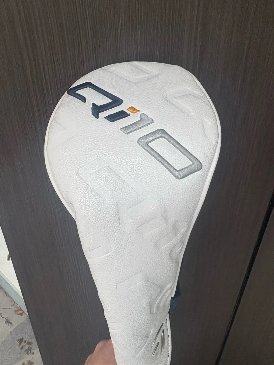 Taylormade QI10 driver - Image 1
