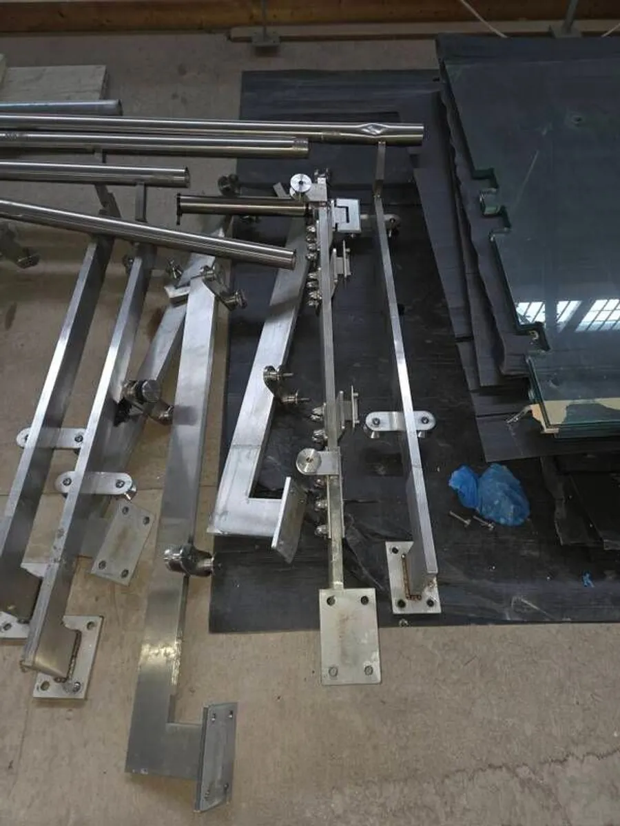 Glass balustrade - Image 4