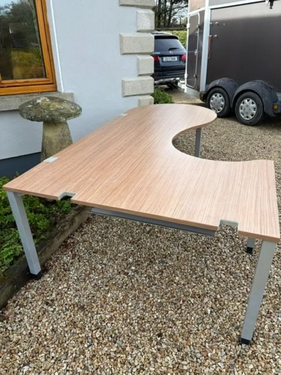 L Shaped Office Desks - Image 3