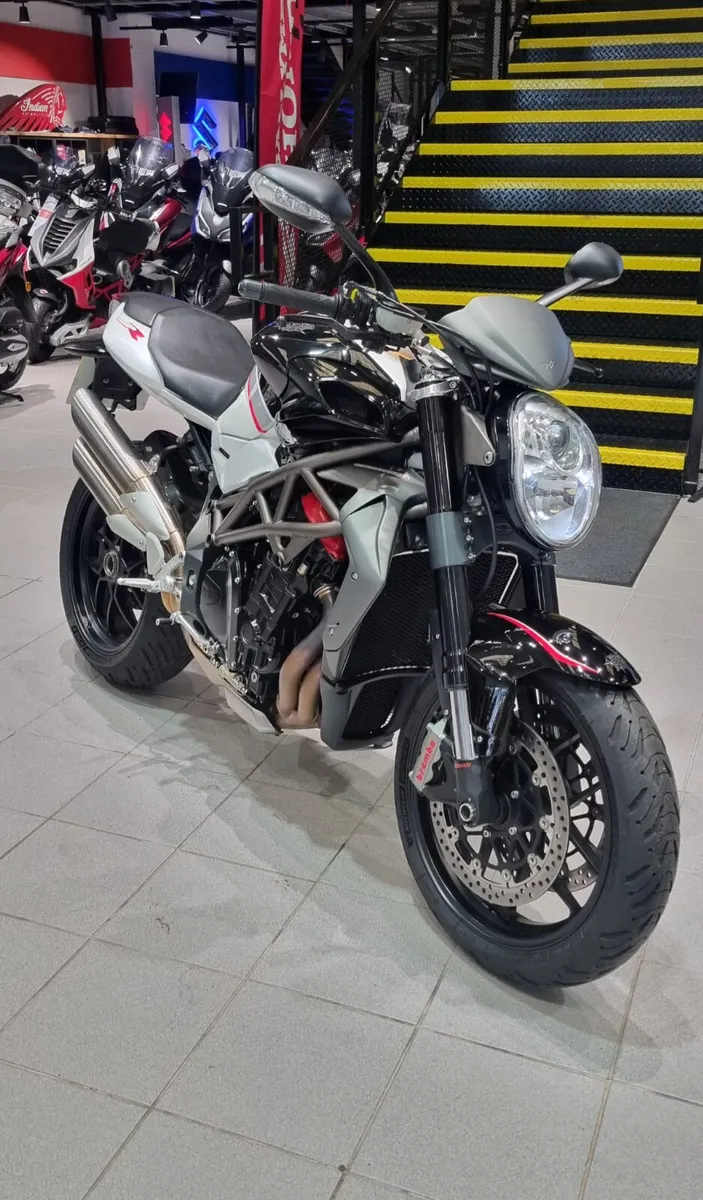 MV Augusta 1090 Brutale RR - Image 2