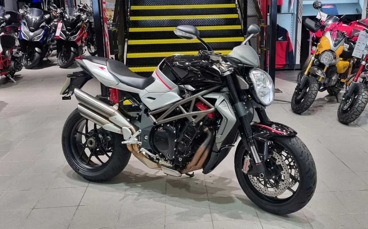MV Augusta 1090 Brutale RR - Image 1