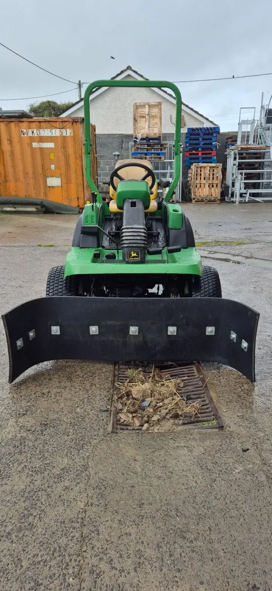 Deere scraper !!!!!! - Image 1