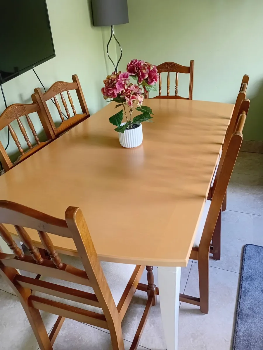 Kitchen Table - Image 2