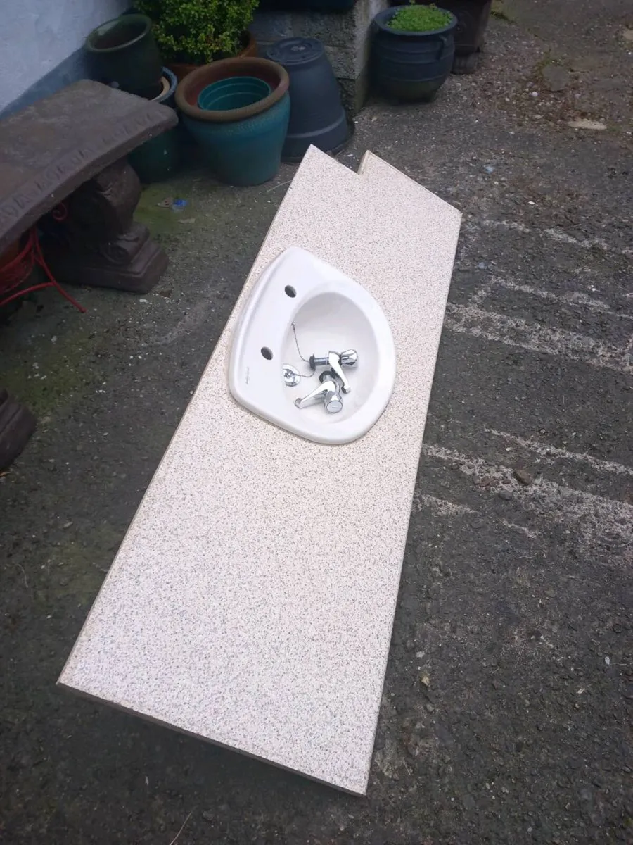Bathroom wash hand basin - Image 2
