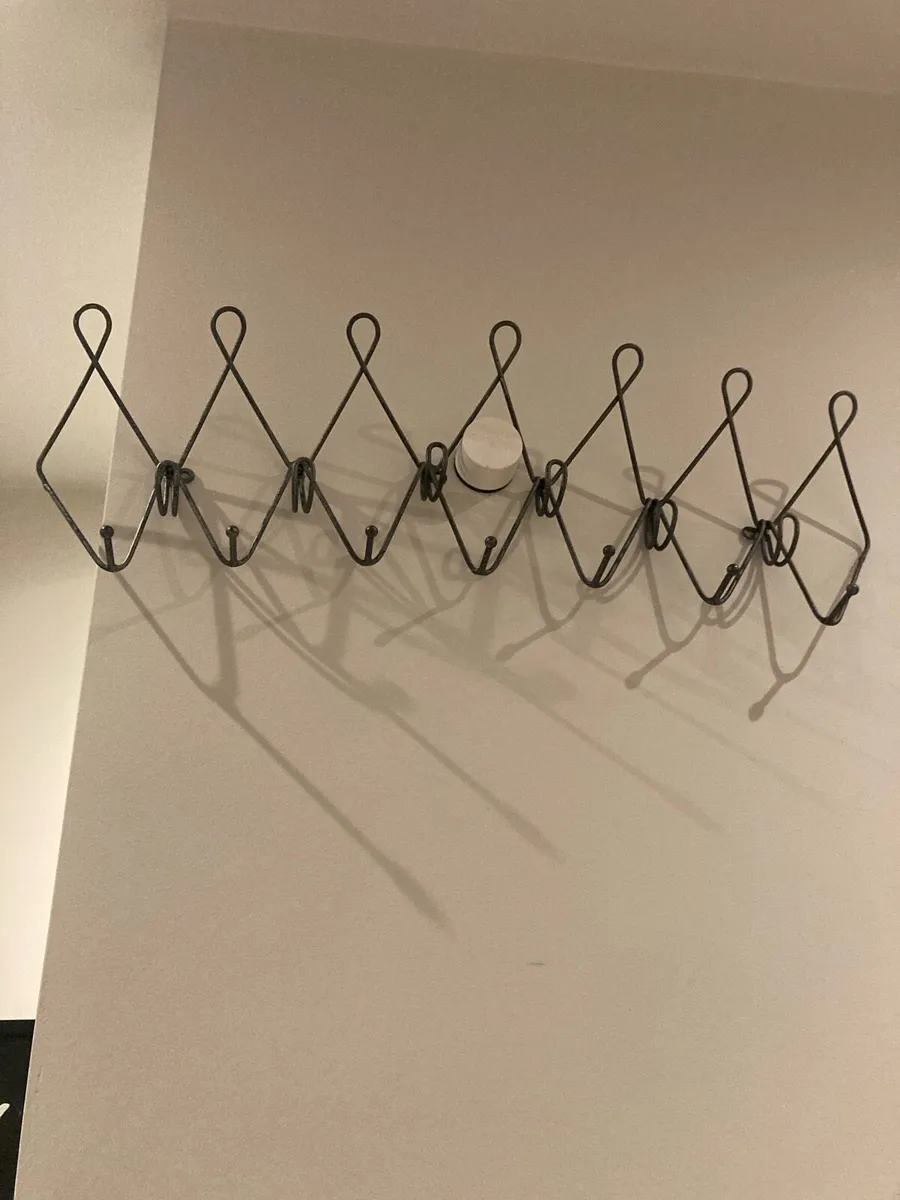Metal coat rack - Image 2