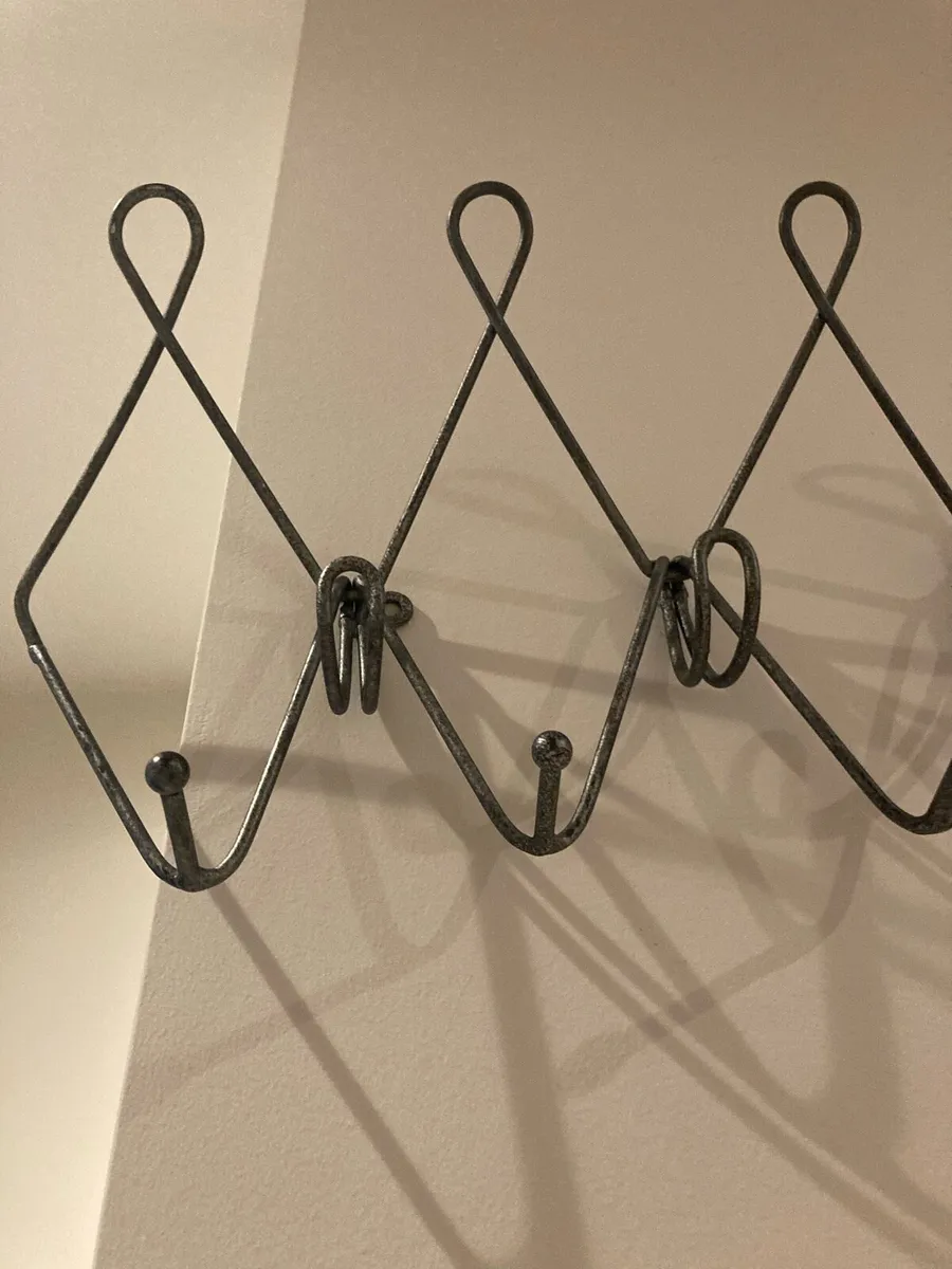 Metal coat rack - Image 4