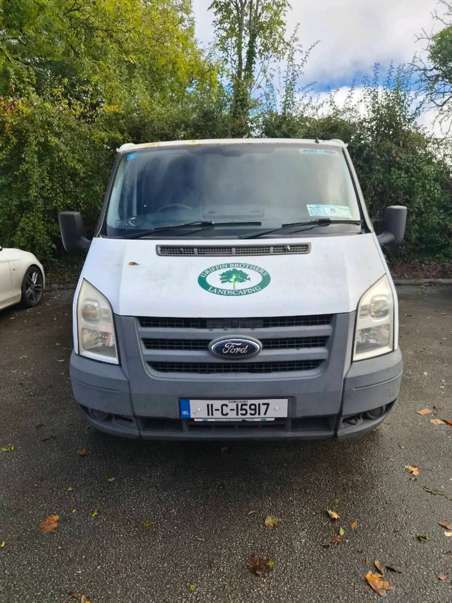 Transit van - Image 1