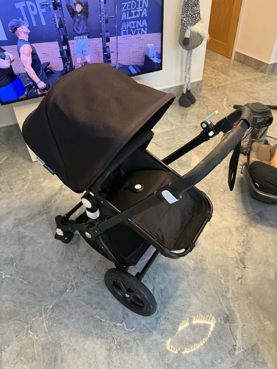 Buggabo pram+ Maxi-Cosy Car Seat & Accessories - Image 4