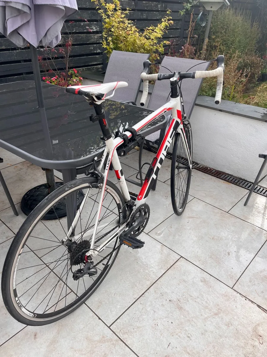 Cube Peloton road bike - white and red - Image 4