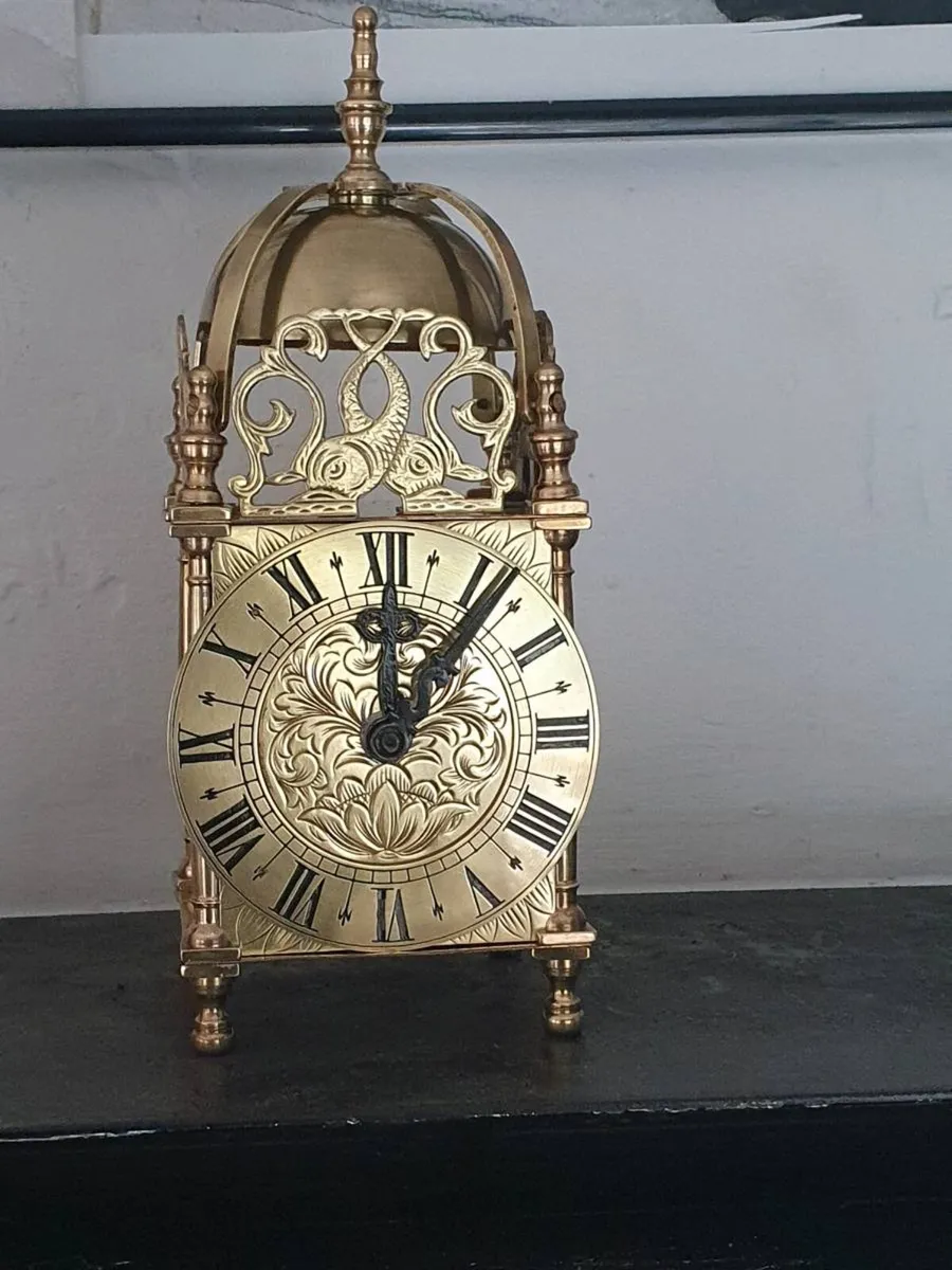 Brass Lantern clock - Image 1