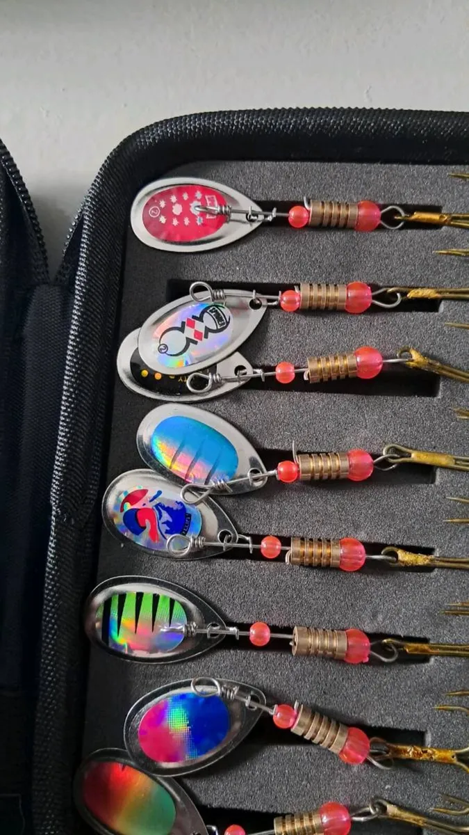 16 Spinners - Image 3