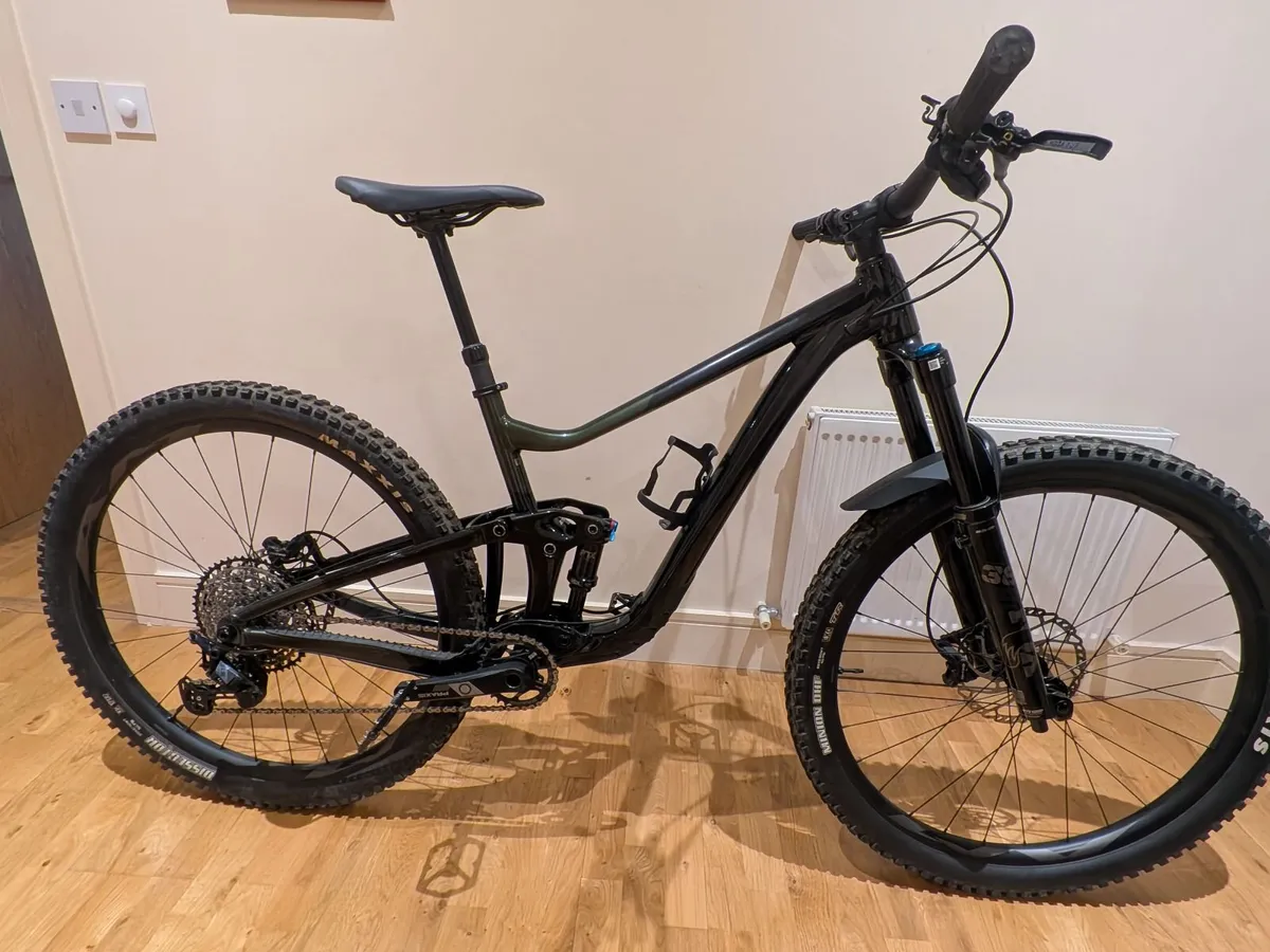 Giant Trance X1 - Image 1