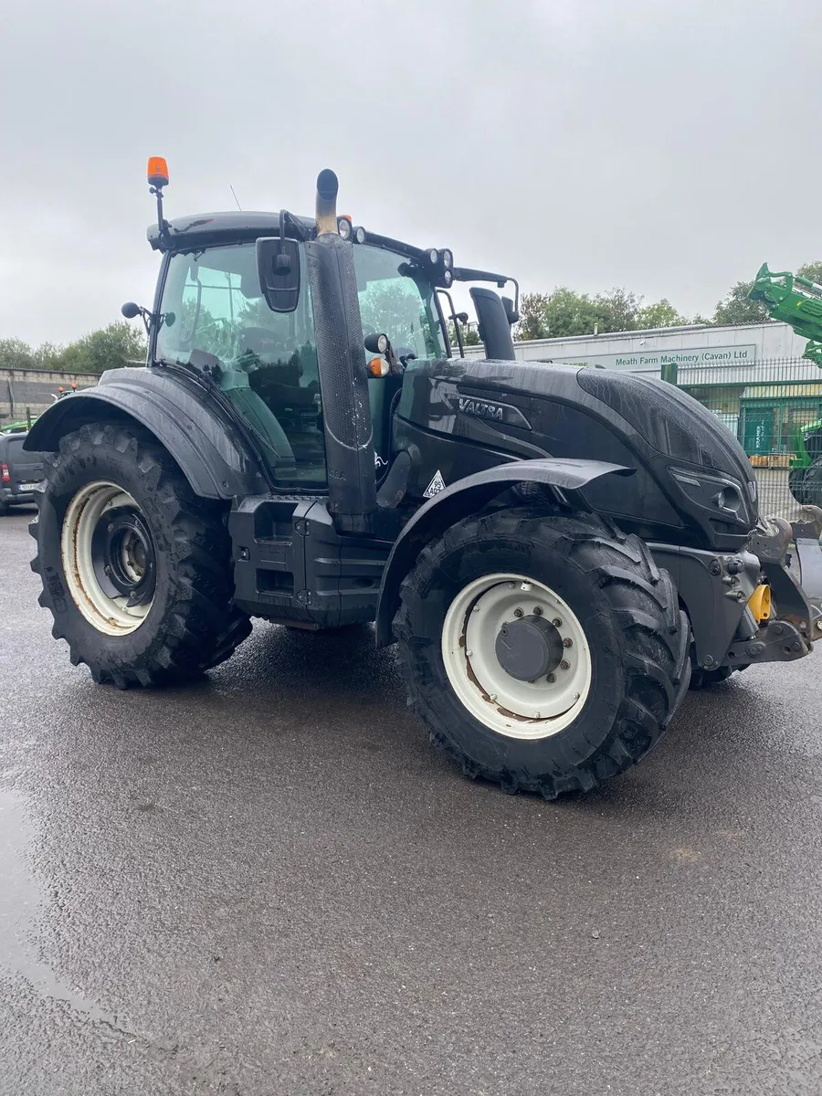 Valtra T174 - Image 1