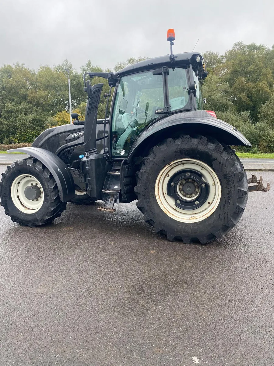 Valtra T174 - Image 2