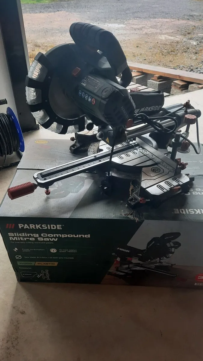 Parkside sliding mitre saw