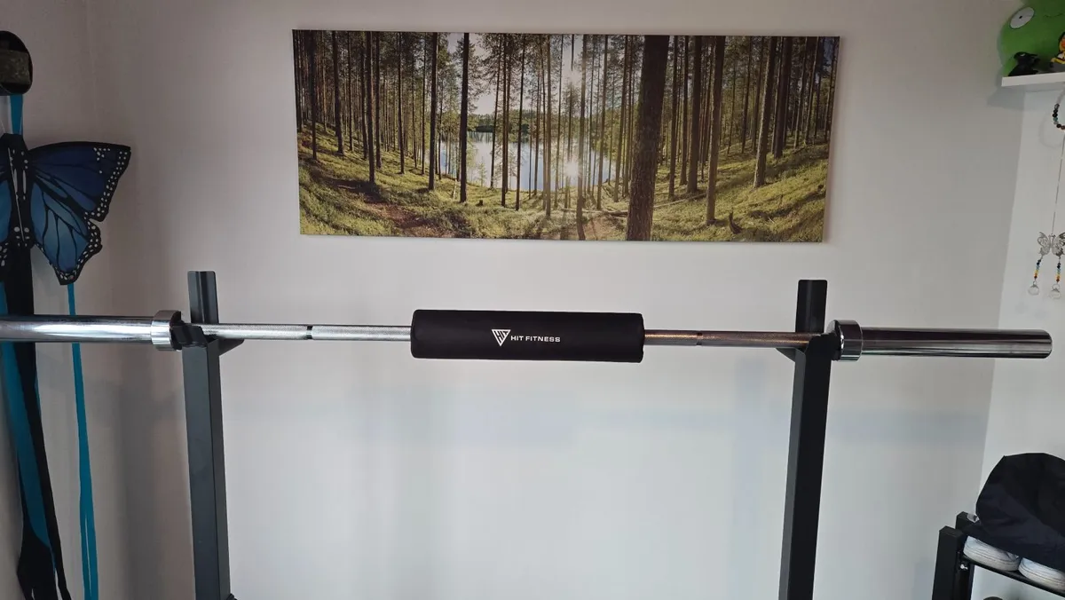 Adjustable squat rack + 15kg barbell - Image 3