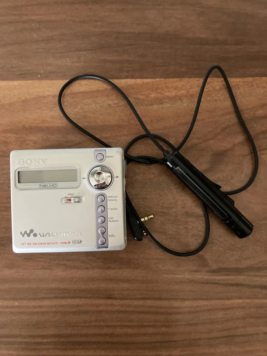 Sony Minidisc Player with Minidiscs - Image 1