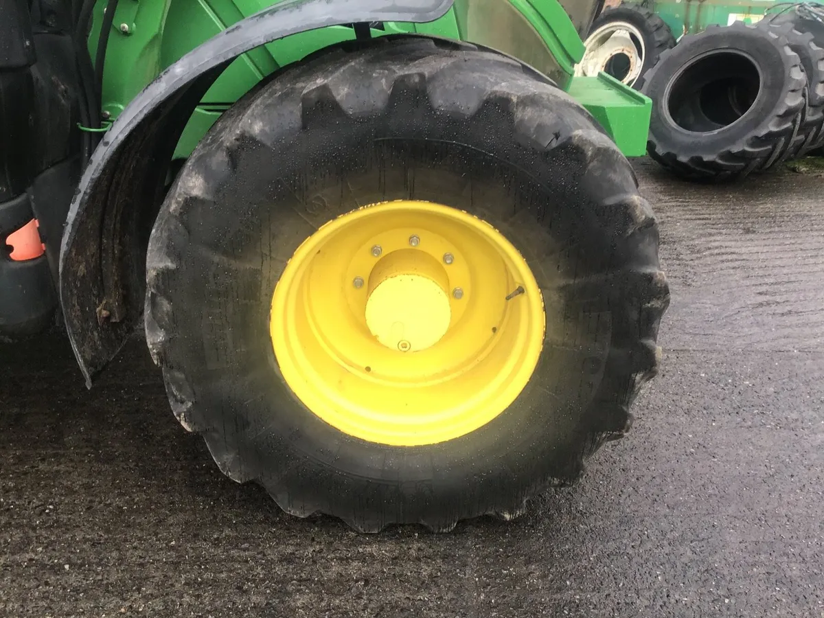 Used tyres 600/65 r38 and 540/65 r24 Tyres - Image 1