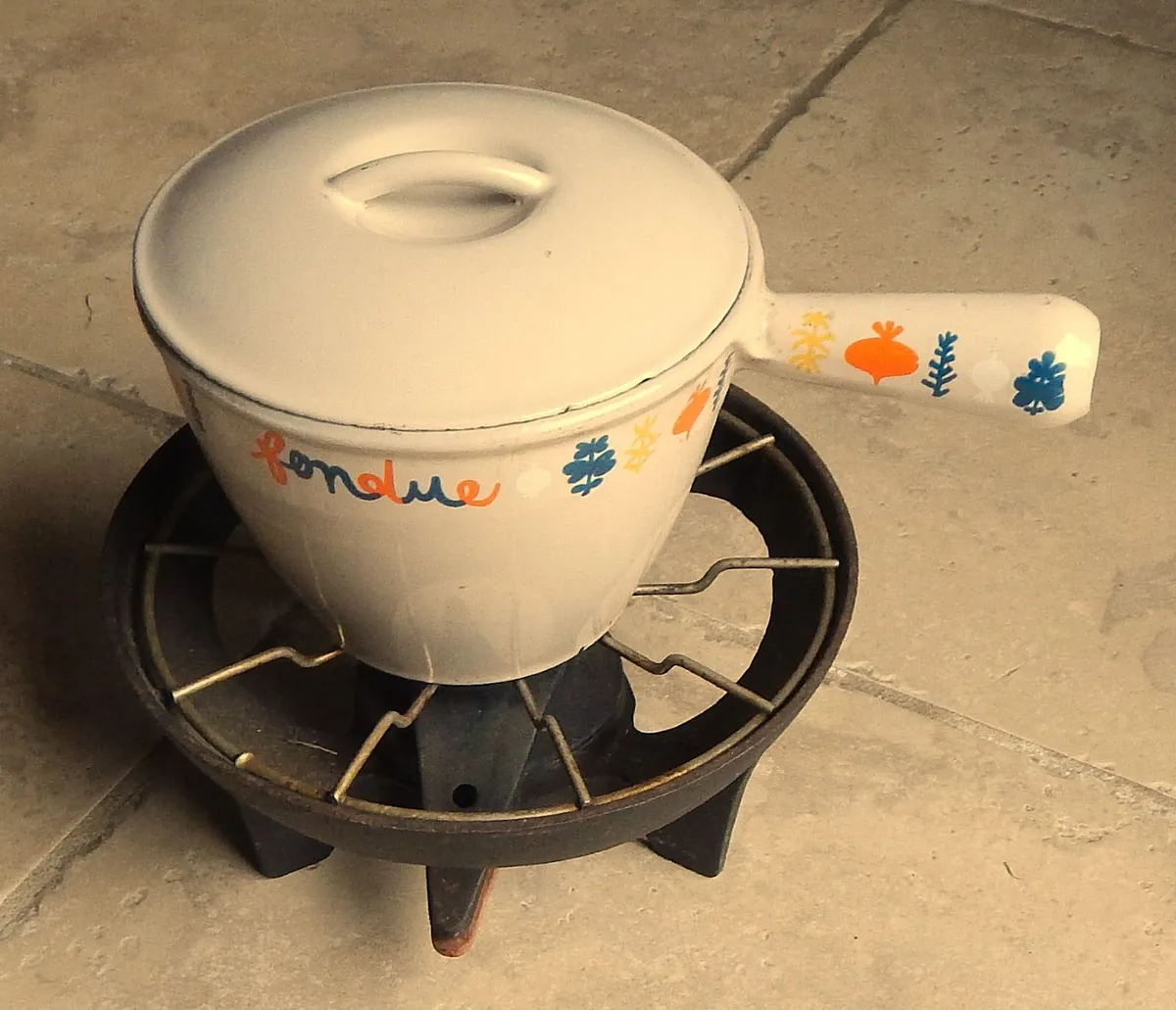 Vintage Enamelled Cast Iron Le Creuset Fondue Pot - Image 2