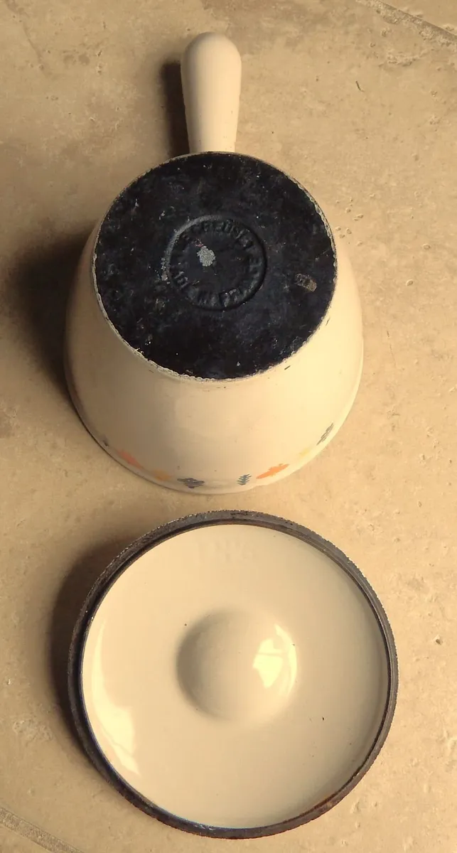 Vintage Enamelled Cast Iron Le Creuset Fondue Pot - Image 3