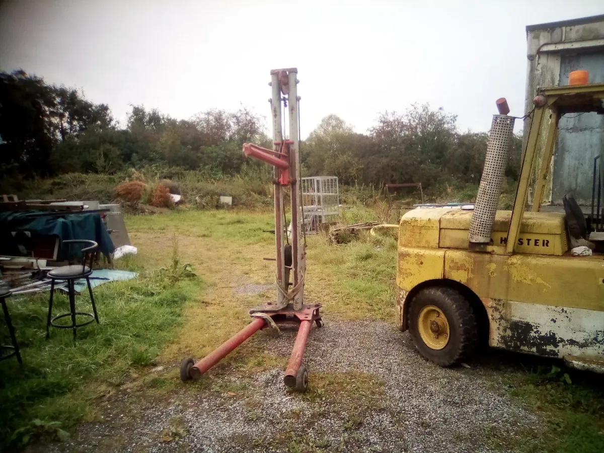 Old original engine hoist - Image 3