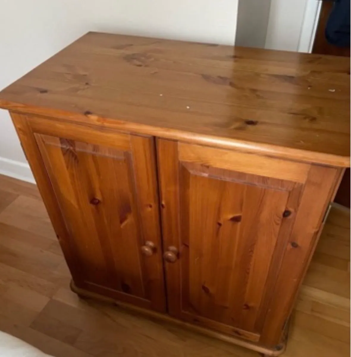 Solid pine storage unit / cabinet - Image 2