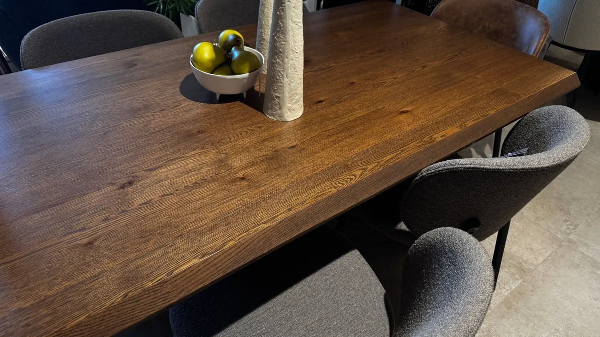 200cm Smoked Oak Dining Table Like New - Image 4
