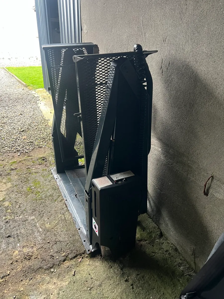 Wheelchair lift & seating - Image 3