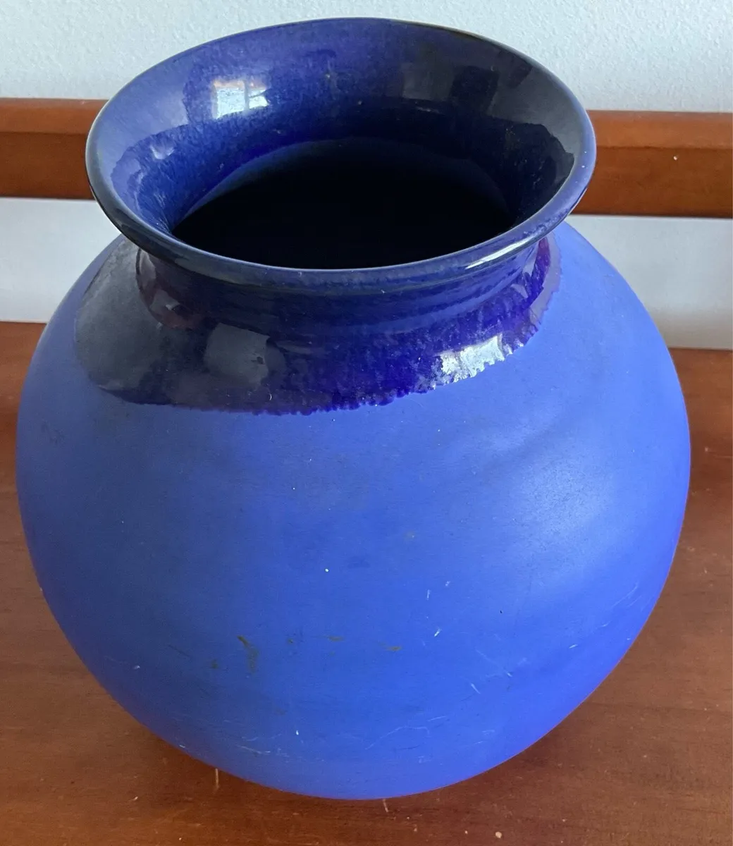 A Vibrant Blue Glazed Studio Pottery Ovoid Vase - Image 3