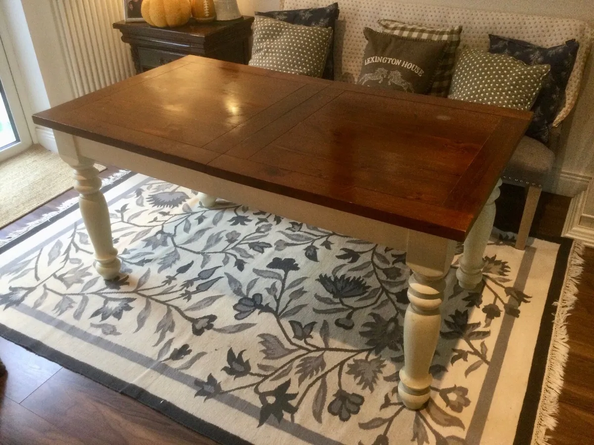 Laura Ashley Dining Room Table, seats 6 - 8 - Image 4