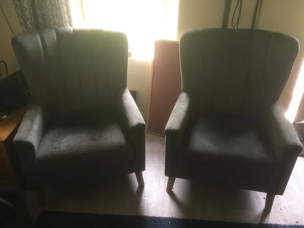 Pair of Modern style wing back chairs - Image 2