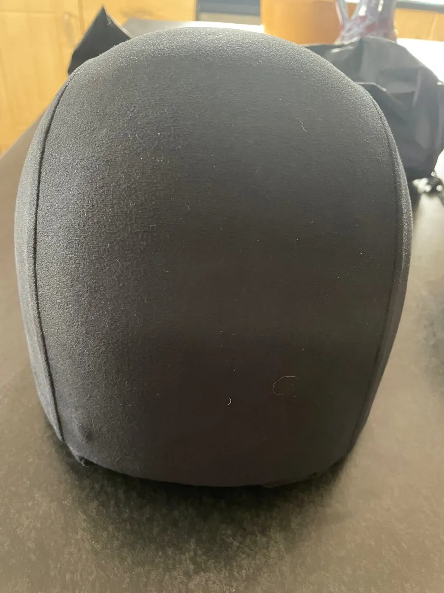 Horse riding helmet - Image 4