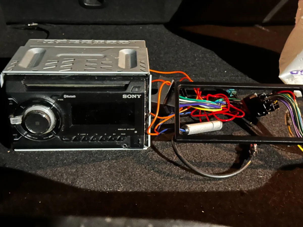 Sony wx900bt car radio - Image 1