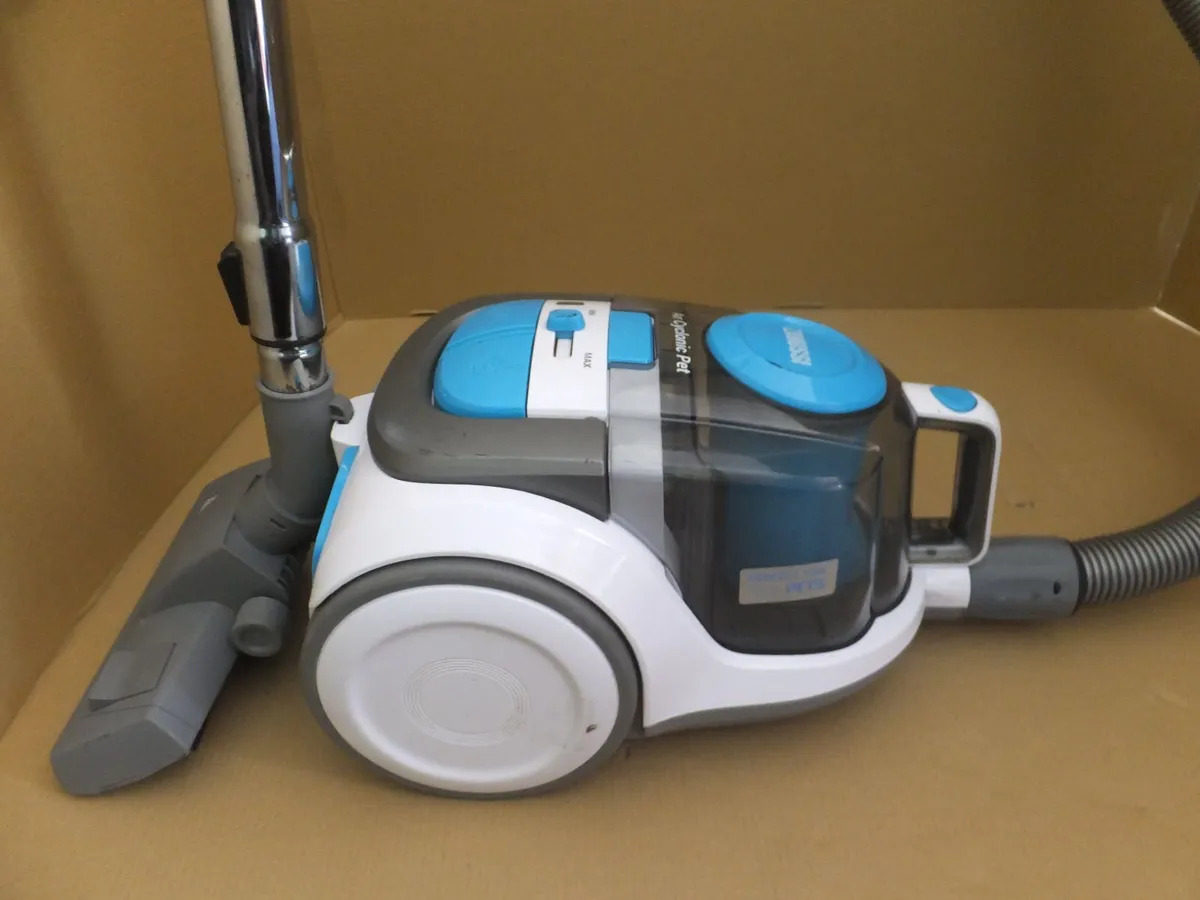 ZANUSSI vacuum cleaner - Image 1