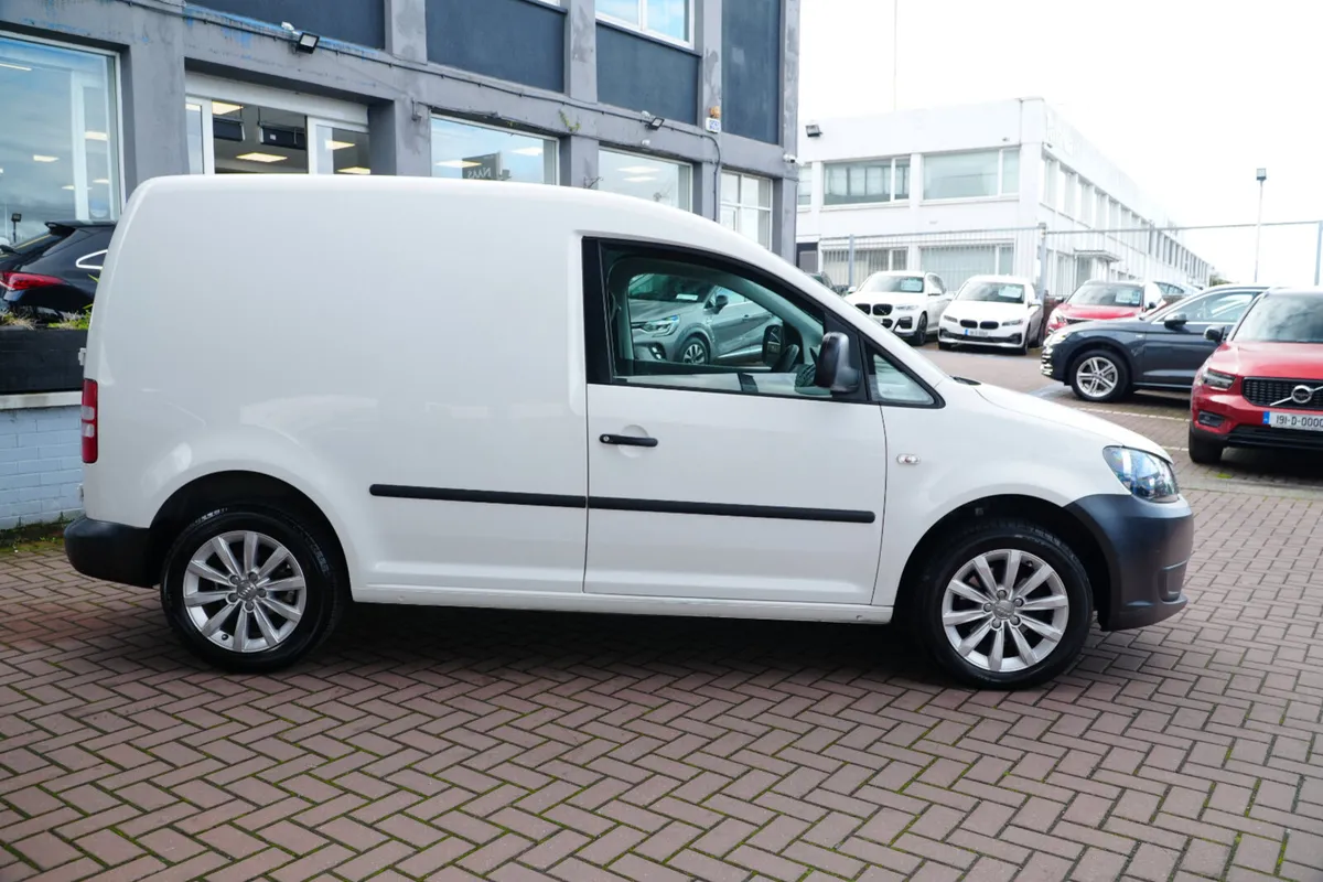 Volkswagen Caddy 2014 5DR VAN - Image 4