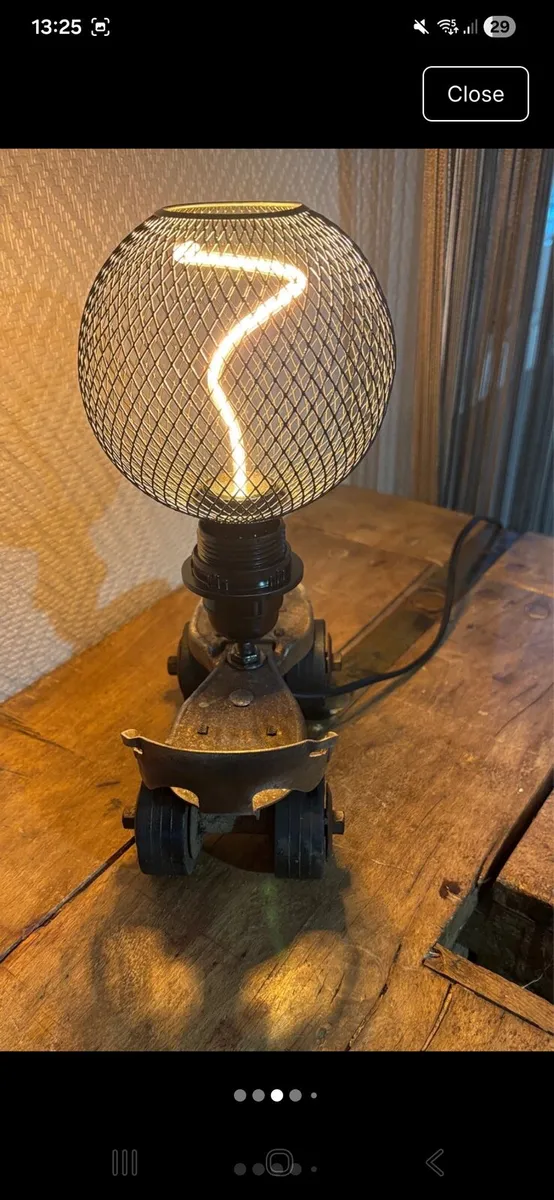 French Vintage roller skate lamp - Image 3