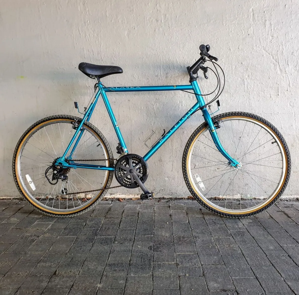 Retro / Vintage Mountain Bikes to Clear - All 23" - Image 2