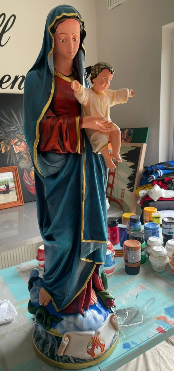 Statues - Image 4