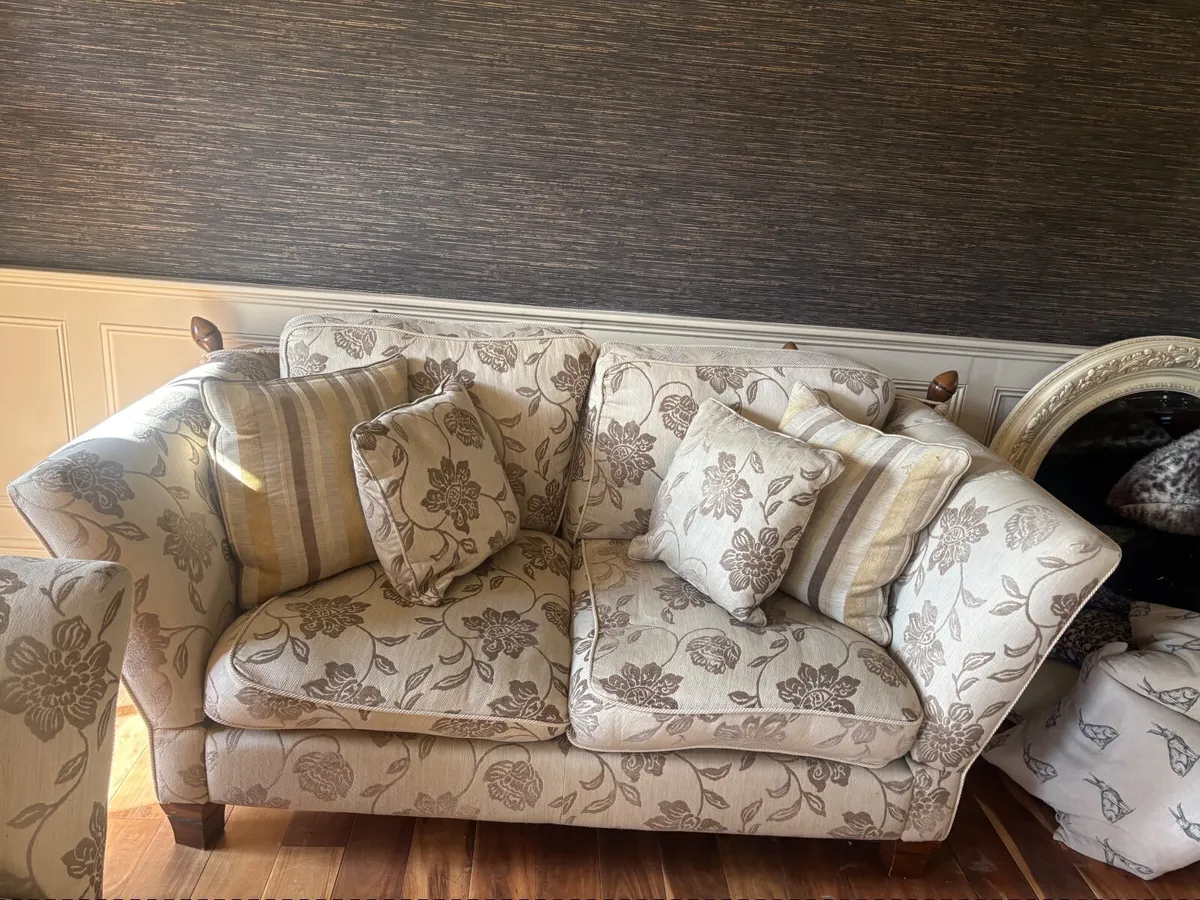 Sofa - Image 3