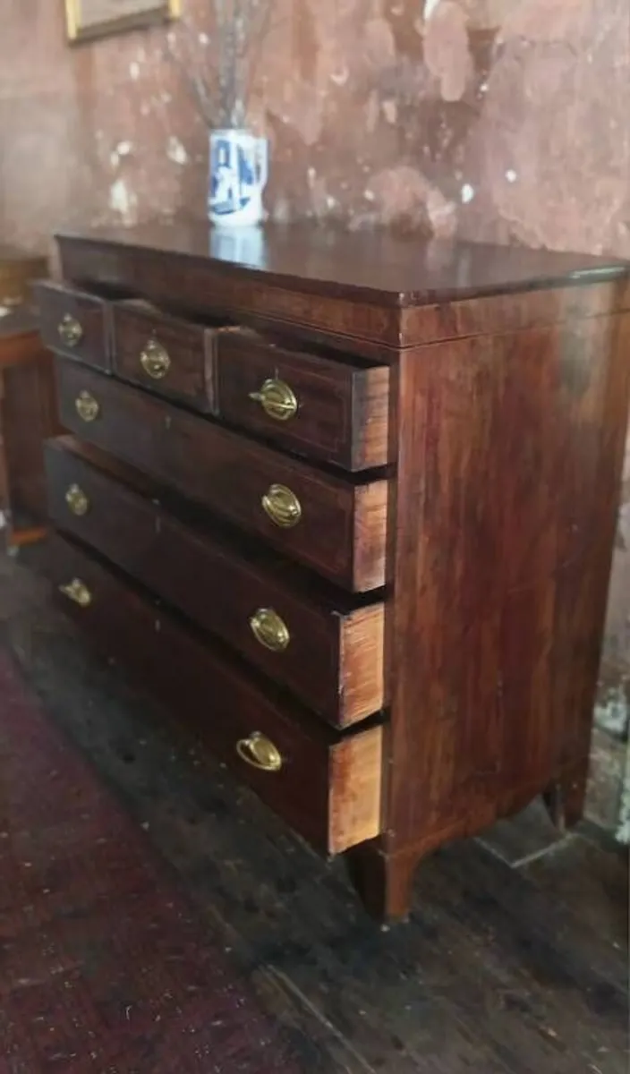 A George 111 inlaid mahogany Chest of Drawers - Image 4
