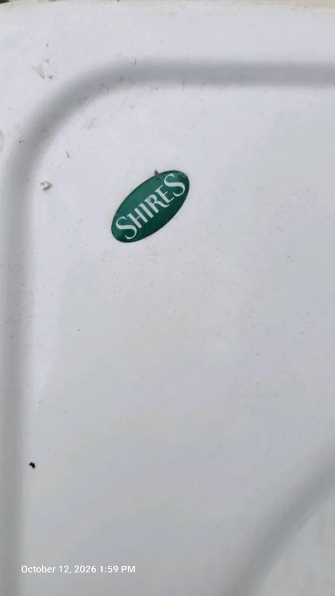 Bathtub - Image 3