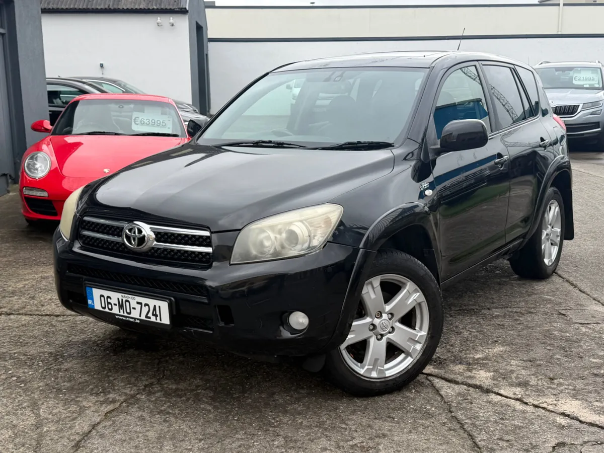 06 Toyota RAV4 2.0 D4D T180 - LEATHER - - Image 2