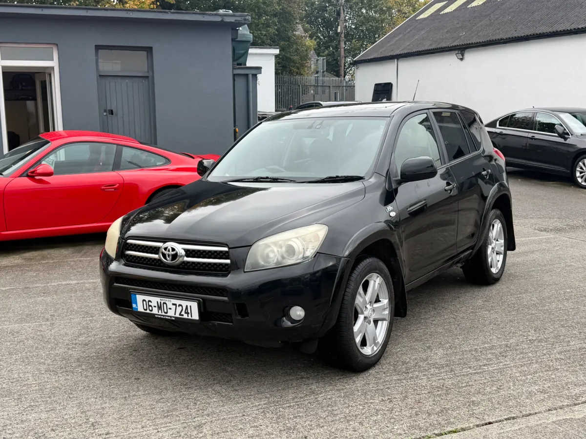 06 Toyota RAV4 2.0 D4D T180 - LEATHER - - Image 3