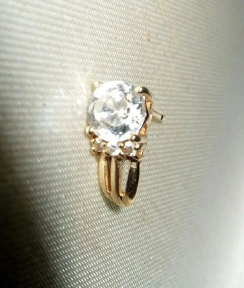 Beautiful 14k Gold Single Stud Earring - Unisex - Image 1