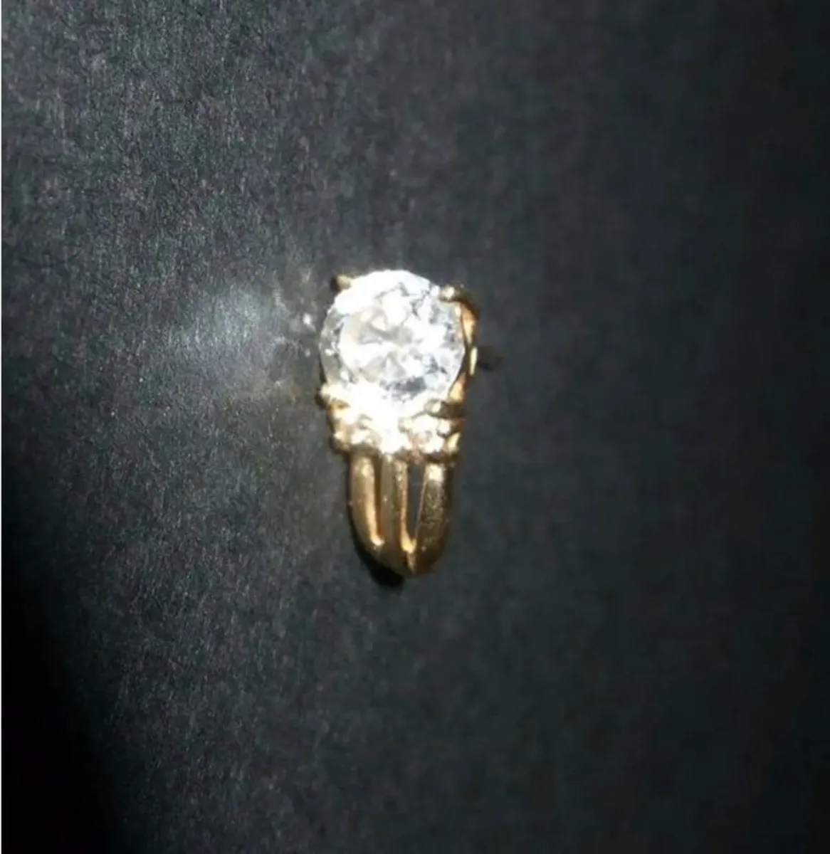Beautiful 14k Gold Single Stud Earring - Unisex - Image 2