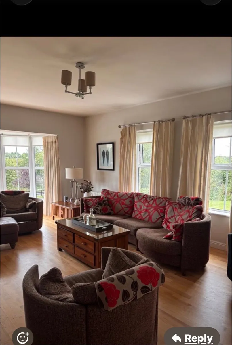 Fama couch and two armchairs - Image 1